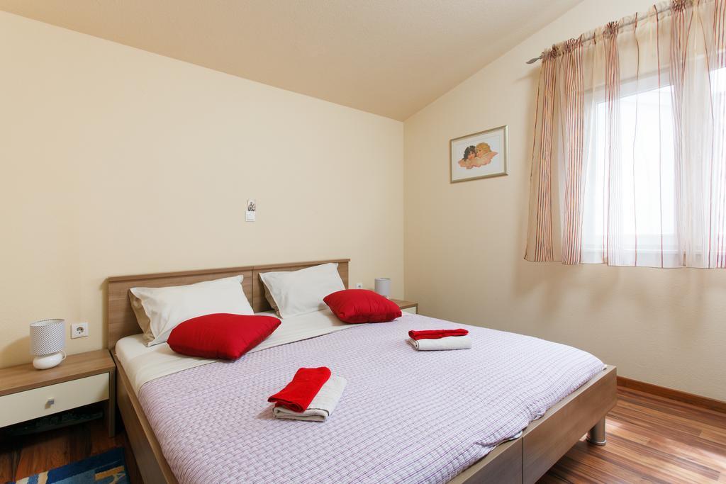 Apartment Gold Trogir Room photo
